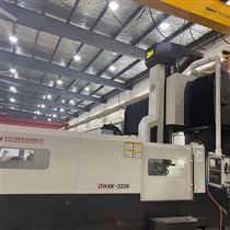 廠家(jia)生産數控龍(long)門銑床 4米規(guī)格 定梁結構(gou)